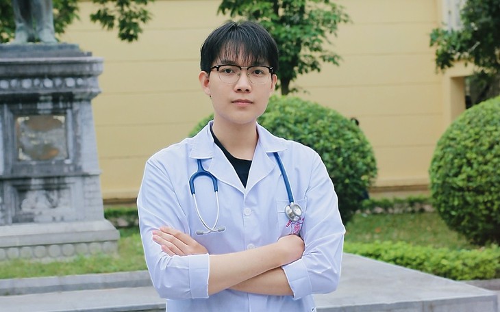 Ngày khai giảng đặc biệt của 20 thủ khoa Đại học Y Dược TPHCM - Ảnh 1.