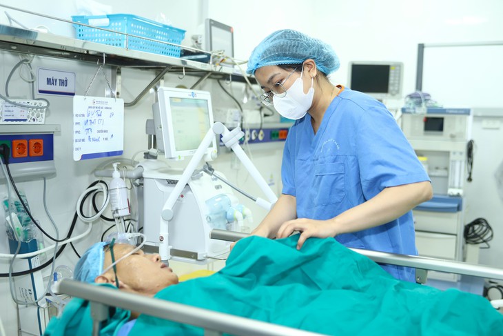 Nữ bác sĩ nội trú top đầu và ngã rẽ "ngược dòng" vào Gây mê hồi sức- Ảnh 5.
