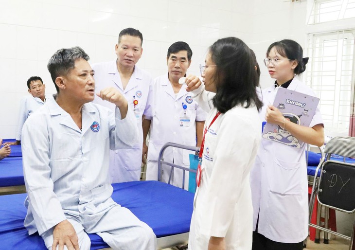 Đưa kỹ thuật cao về cơ sở, giảm cảnh người bệnh đi xa - Ảnh 1.
