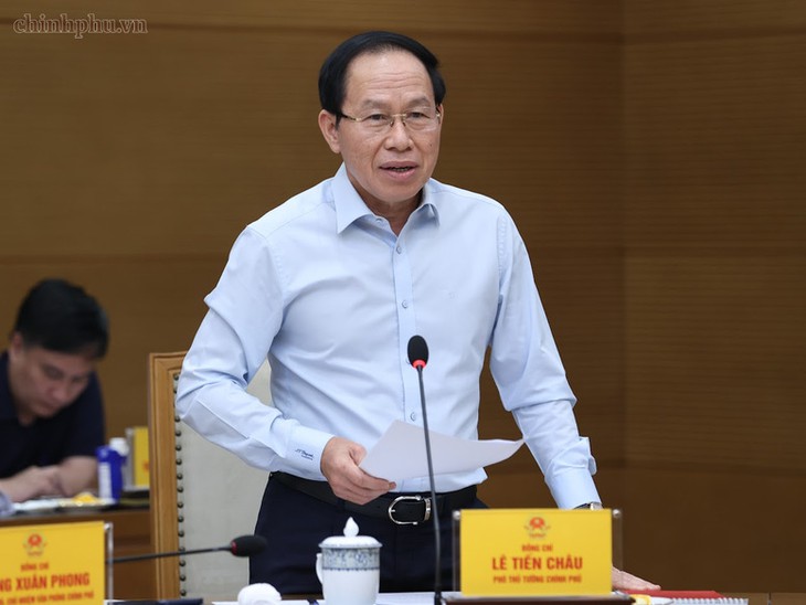 Thủ tướng chỉ đạo làm rõ trách nhiệm, xử lý nghiêm việc thiếu sách giáo khoa- Ảnh 3.