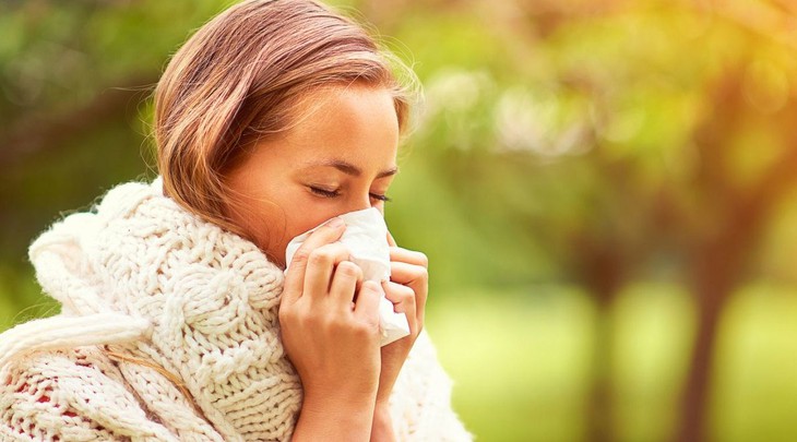 Vì sao một số người trưởng thành đột nhiên bị dị ứng dù lúc nhỏ không mắc?- Ảnh 1.