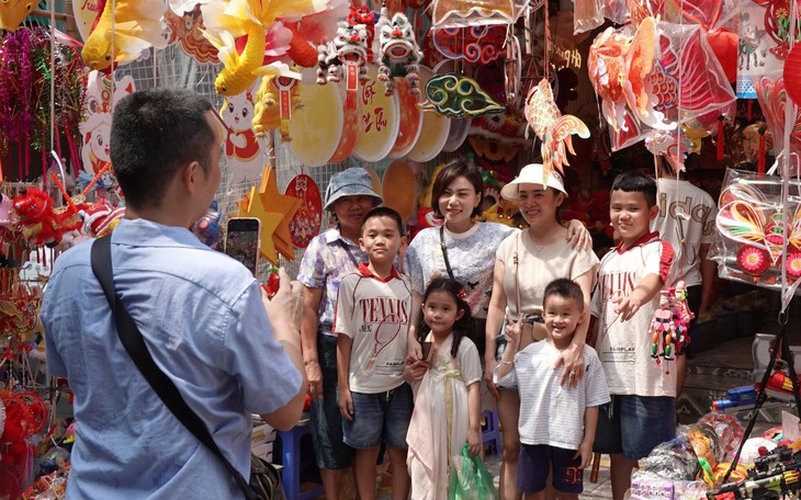 Vầng trăng yêu thương dành tặng trẻ em có hoàn cảnh đặc biệt  - Ảnh 11.