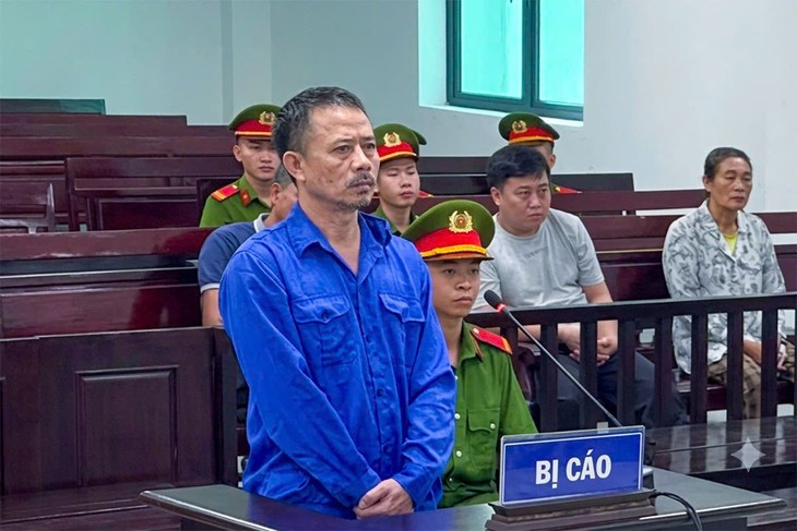 Mâu thuẫn tiền ăn, nhặt kéo đâm chết bạn - Ảnh 1.