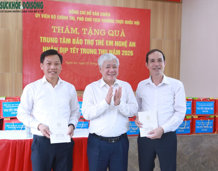 Phó Chủ tịch Thường trực Quốc hội Đỗ Văn Chiến thăm mái ấm trẻ em Nghệ An- Ảnh 10.