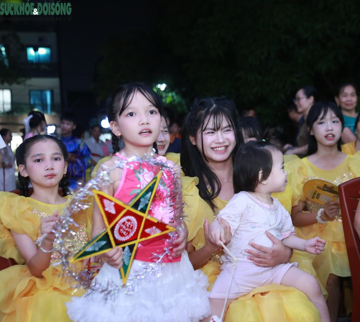 Vầng trăng yêu thương dành tặng trẻ em có hoàn cảnh đặc biệt - Ảnh 6.