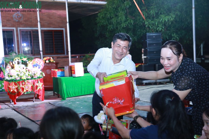 Vầng trăng yêu thương dành tặng trẻ em có hoàn cảnh đặc biệt - Ảnh 9.