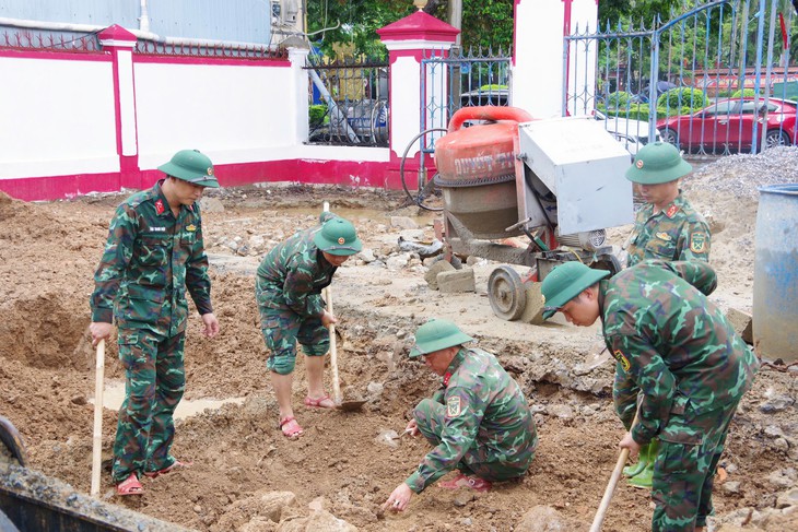 Phát hiện thêm nhiều hài cốt liệt sĩ trong khuôn viên ngân hàng - Ảnh 1.