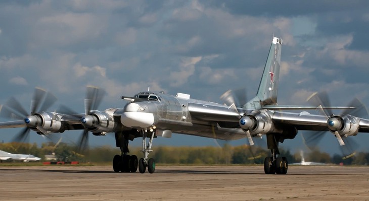 Lý do Ukraine liên tục phá hủy oanh tạc cơ Tu-95 Nga- Ảnh 1.