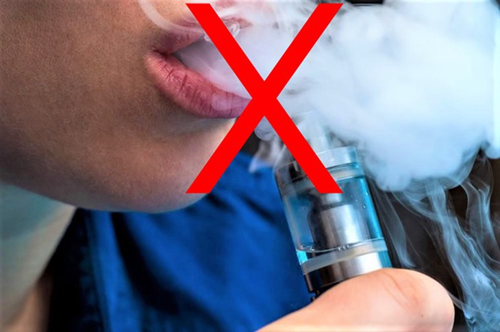 Đừng để vẻ ngoài 'thời thượng' che lấp tác hại nguy hiểm của thuốc lá điện tử- Ảnh 2.