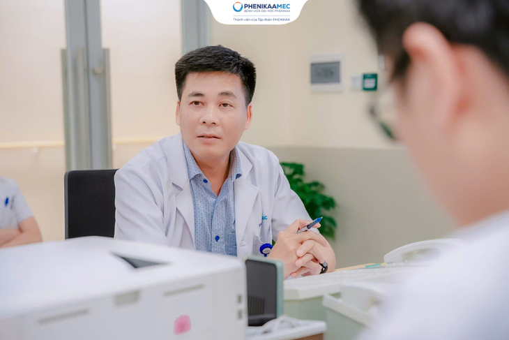TS.BS Nguyễn Quang Hùng: Hơn 20 năm giữ trọn tâm huyết với người bệnh ung thư- Ảnh 2.