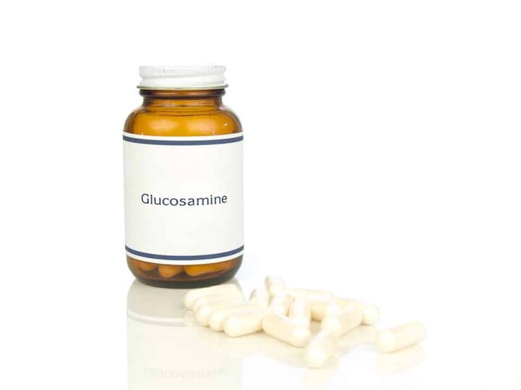 Dầu cá, glucosamine, vitamin D có thực sự tốt cho não người lớn tuổi?- Ảnh 3.