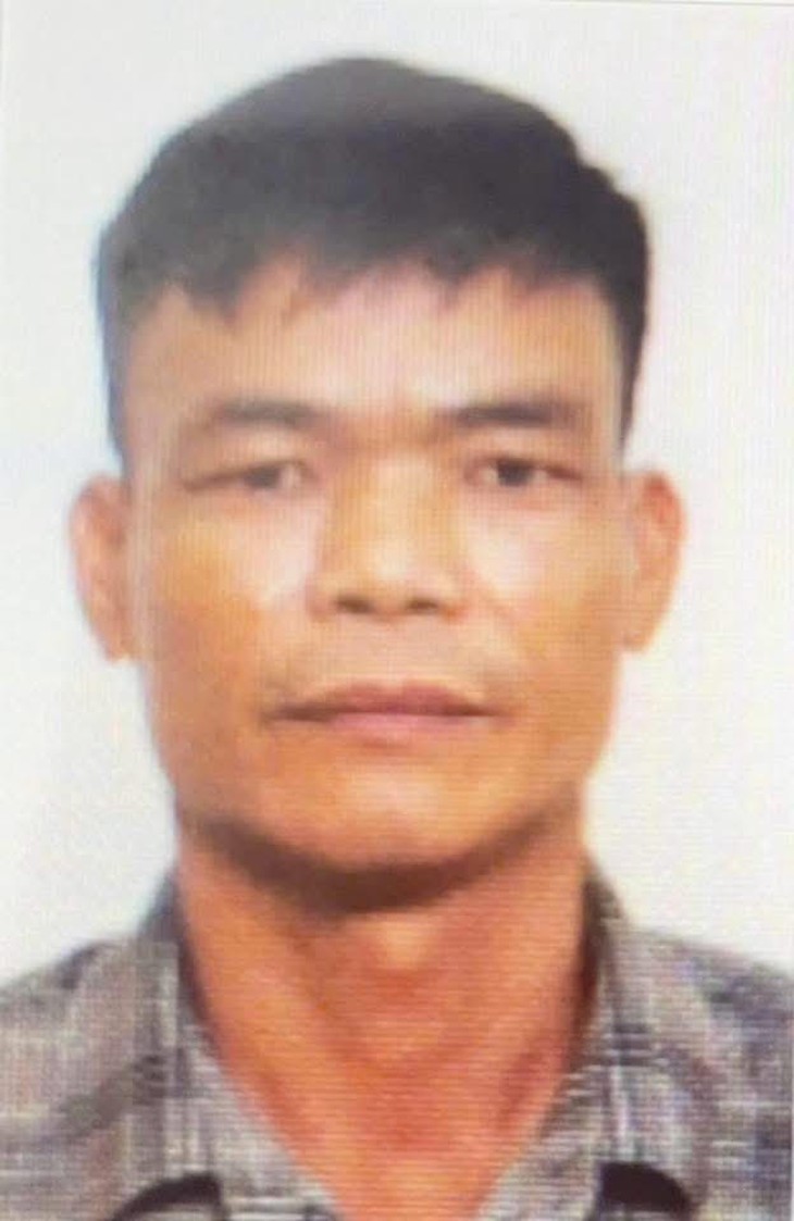 Công an truy tìm người đàn ông bị tố giao cấu với bé gái dưới 16 tuổi - Ảnh 1.