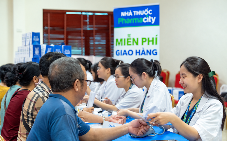 Pharmacity trao quyền cho dược sĩ, nâng cao vai trò chăm sóc sức khỏe cộng đồng- Ảnh 1.