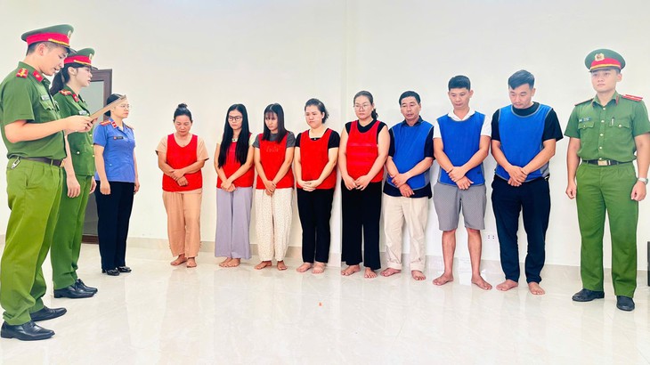 Triệt phá đường dây sản xuất thuốc An Cung, mỹ phẩm giả ‘cực khủng’- Ảnh 4.