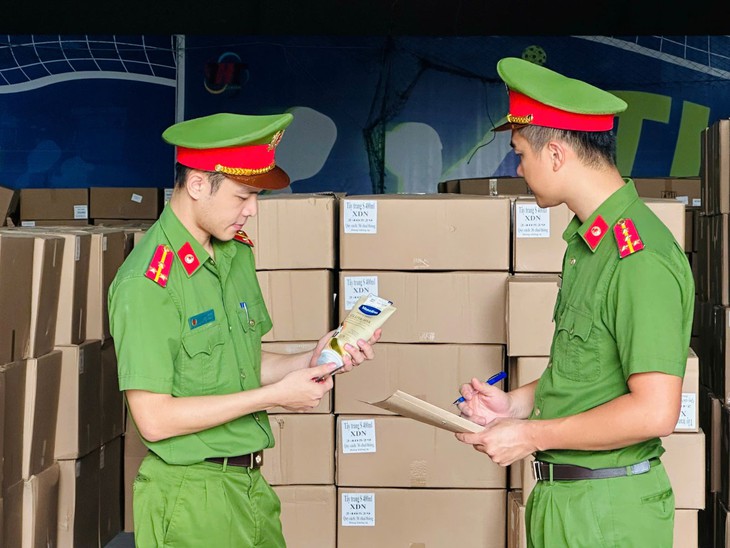 Triệt phá đường dây sản xuất thuốc An Cung, mỹ phẩm giả ‘cực khủng’- Ảnh 5.