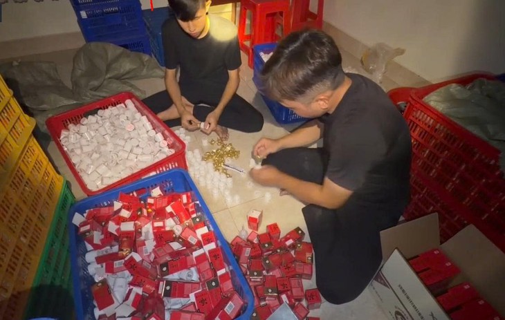 Cận cảnh ‘xưởng’ sản xuất thuốc An Cung giả từ bột mì, hóa chất - Ảnh 2.