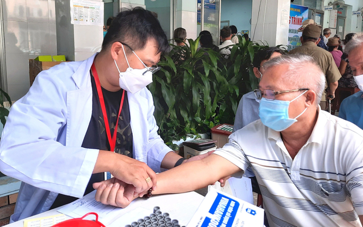 Tránh tình trạng trạm y tế cùng lúc đề nghị nhiều bệnh viện hỗ trợ- Ảnh 2.