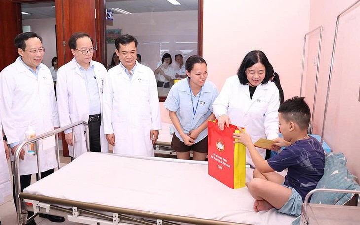 Ấm áp đêm hội trăng rằm Trung thu tại Bệnh viện Nhi Hải Phòng- Ảnh 11.