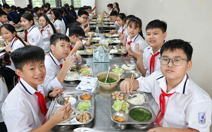 Giải pháp siết chặt an toàn bữa ăn bán trú và căng tin trường học- Ảnh 2.