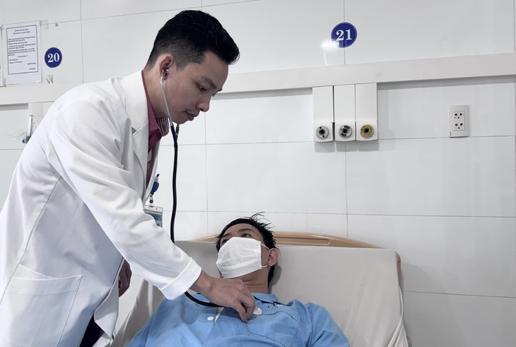 Đau ngực dữ dội, phát hiện bệnh tim nghiêm trọng- Ảnh 1.