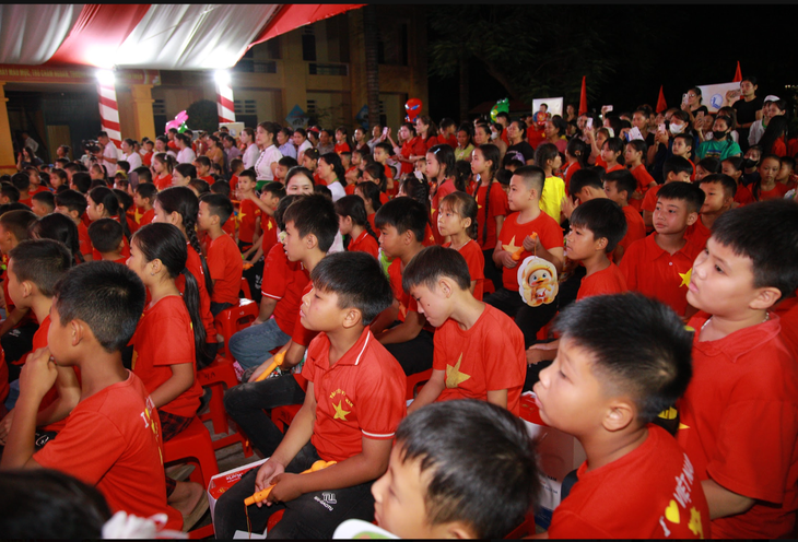 Quỹ Bảo trợ trẻ em Việt Nam thắp sáng ước mơ cho thiếu nhi xã miền núiởPhúThọ - Ảnh 1.