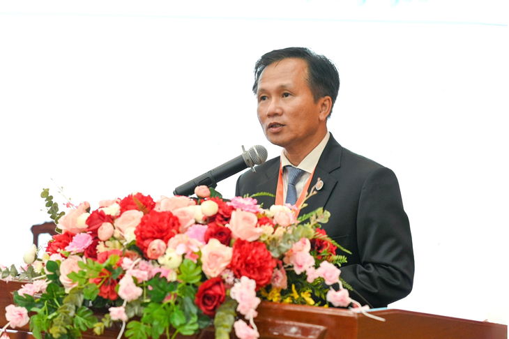 Đại học Y Dược TPHCM đưa vaccine vào đào tạo bác sĩ sau đại học - Ảnh 1.