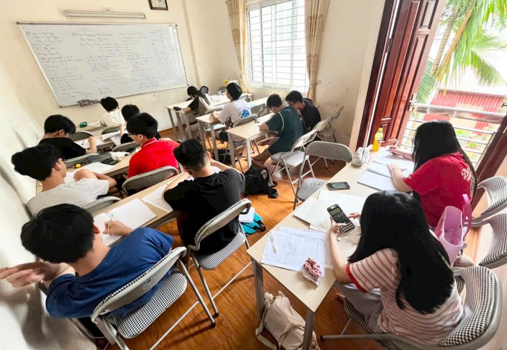 Trách nhiệm của hiệu trưởng trong quản lý dạy thêm, học thêm- Ảnh 1.