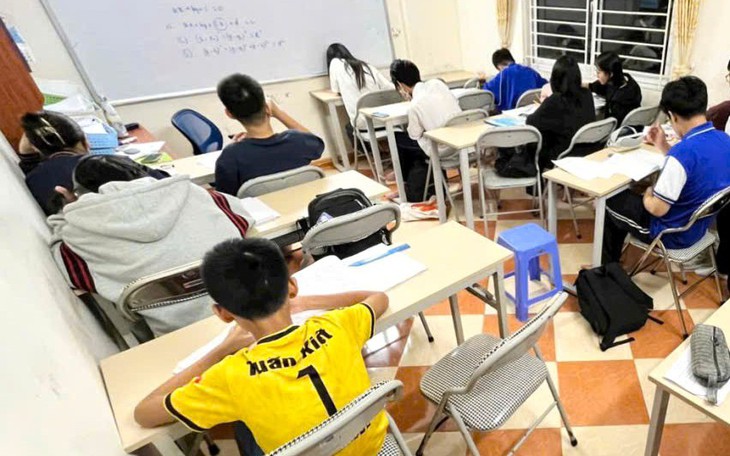 Nhiều tỉnh thành công khai đường dây nóng tố lạm thu và dạy thêm sai quy định- Ảnh 2.