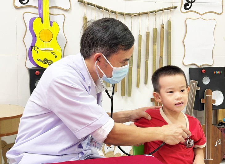 Gần 738.000 người Hà Tĩnh được khám, sàng lọc sức khỏe- Ảnh 3.