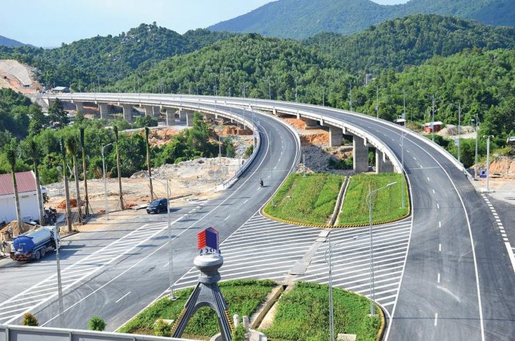 Chính phủ yêu cầu đổi mới tư duy phát triển kết cấu hạ tầng- Ảnh 1.
