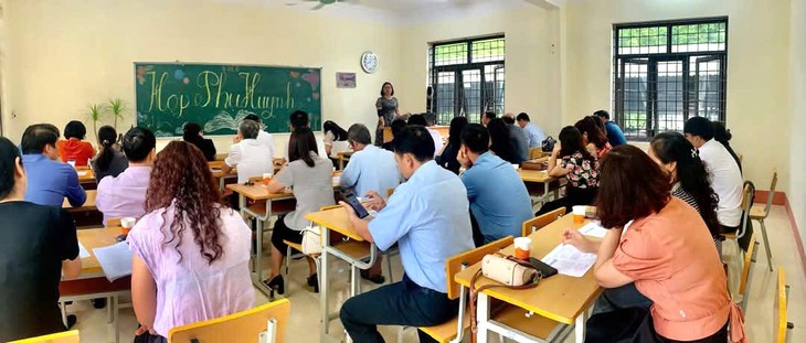 Nhiều tỉnh thành công khai đường dây nóng tố lạm thu và dạy thêm sai quy định- Ảnh 1.