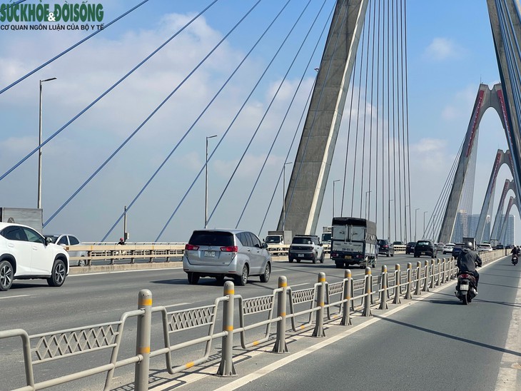 Cầu Nhật Tân ùn ứ hướng vào nội đô sáng đầu tuần- Ảnh 5.