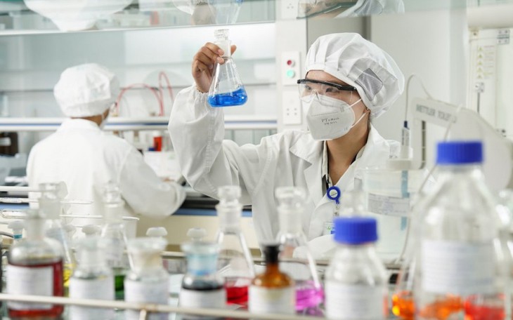 Liên kết công nghiệp dược và hóa dược để xây dựng chuỗi giá trị thuốc trong nước - Ảnh 2.