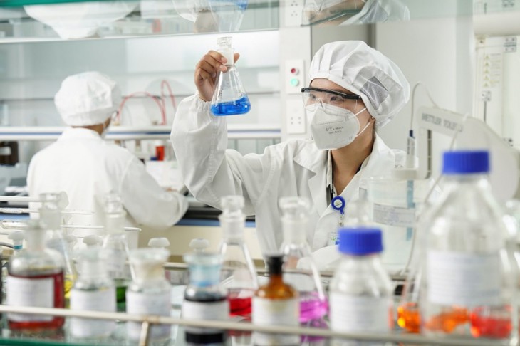 Công nghiệp hóa dược: Từng bước làm chủ nguồn nguyên liệu cho sản xuất thuốc- Ảnh 1.