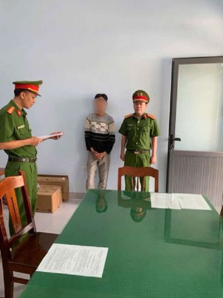 Khởi tố đối tượng đốt 3 xe của người khác để giải quyết mâu thuẫn- Ảnh 1.