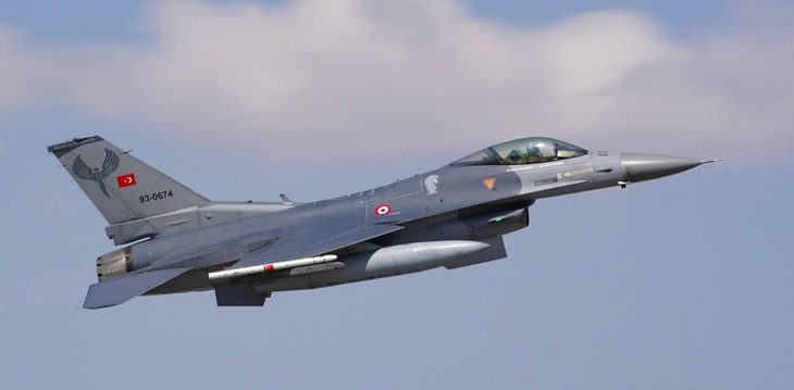 Cuộc so tài không dễ đoán giữa chiến đấu cơ F-16 Mỹ và Rafale Pháp- Ảnh 1.