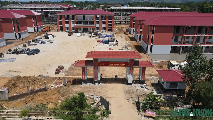 Ngày mới ở những ngôi trường nội trú vùng biên Nghệ An- Ảnh 1.