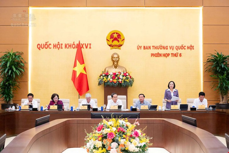 Không tán thành việc bỏ quy định cấm bán rượu, bia bằng máy bán hàng tự động- Ảnh 1.