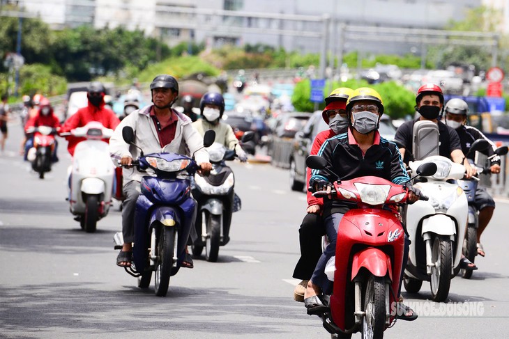 Nắng nóng ở miền Bắc kéo dài hơn dự báo- Ảnh 1.