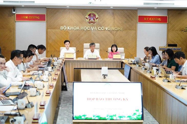 4,86 tỷ giao dịch dữ liệu, 5,38 triệu tỷ đồng doanh thu công nghiệp công nghệ số - Ảnh 1.