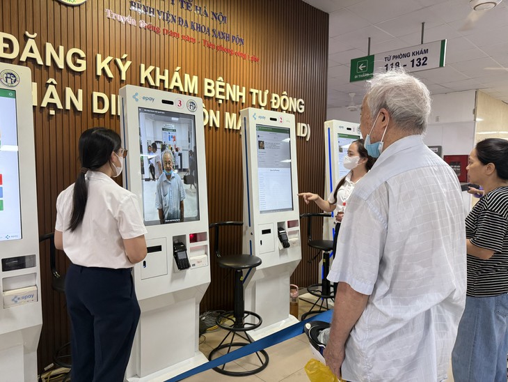 Chuyển đổi số y tế cơ sở để nâng cao chất lượng phục vụ người dân - Ảnh 1.