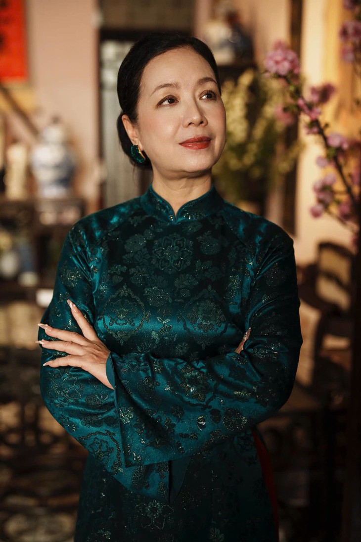 NSƯT Chiều Xuân ở tuổi hưu vẫn miệt mài làm nghề, hạnh phúc khi được đi diễn - Ảnh 5.