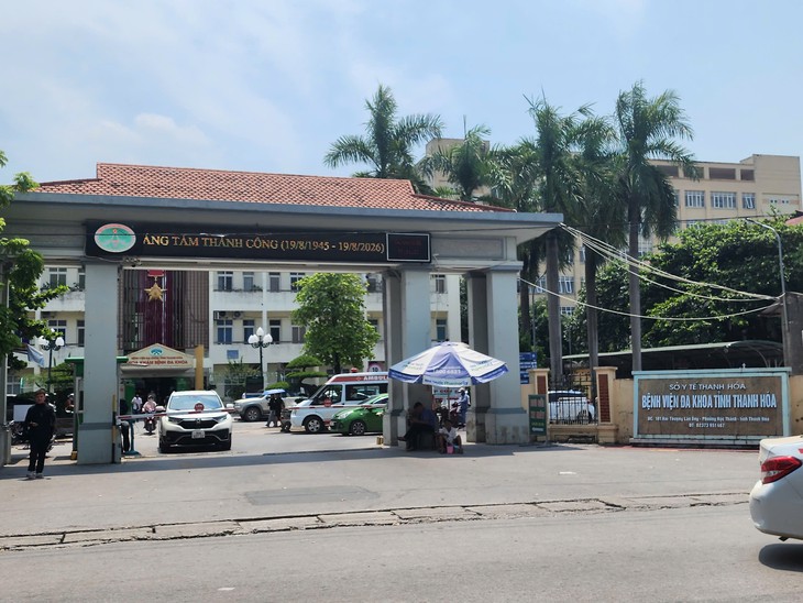 Diễn biến mới nhất vụ vận chuyển người bệnh tại Thanh Hóa- Ảnh 2.