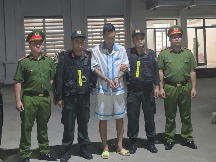 Đề nghị mở rộng điều tra vụ án liên quan Huấn Hoa Hồng, Phú Lê - Ảnh 1.