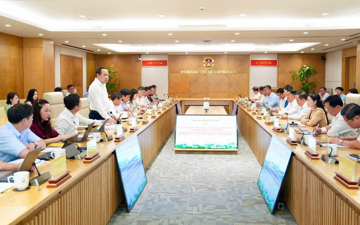 Hà Nội hỗ trợ kinh phí cho 100 nghiên cứu sinh giải bài toán của Thủ đô - Ảnh 2.