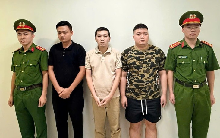 Khởi tố 2 đối tượng thu 9,5 triệu đồng chuyến xe cứu thương tại Thanh Hóa- Ảnh 3.