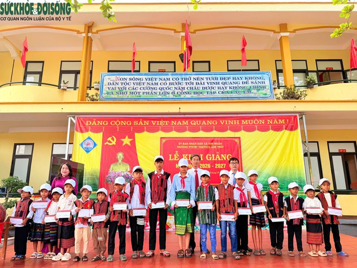Học sinh từ đảo xa đến vùng biên viễn Quảng Trị mừng ngày tựu trường- Ảnh 6.