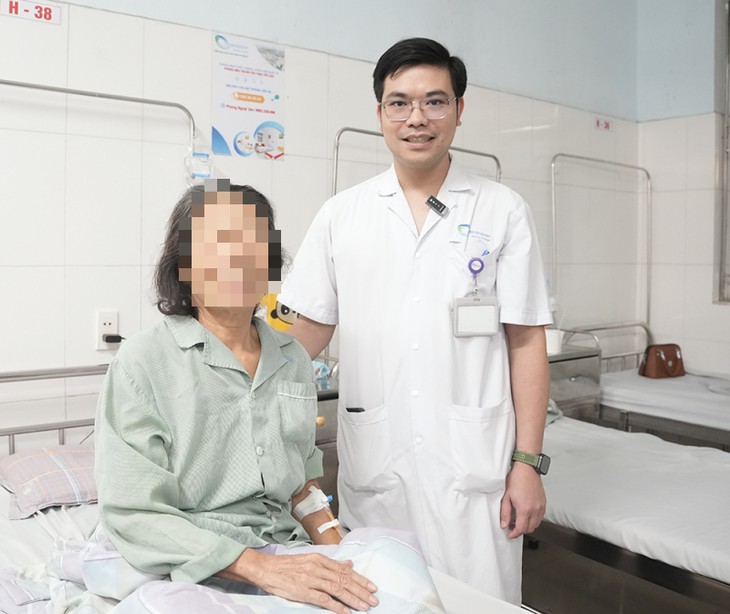 Đau hông lưng, người bệnh 71 tuổi đi khám phát hiện khối u thận- Ảnh 2.