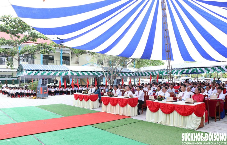 Hơn 457.000 học sinh Khánh Hòa bước vào năm học mới- Ảnh 1.