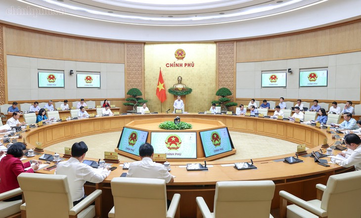 Chính phủ chỉ đạo loạt giải pháp tạo đà tăng trưởng những tháng cuối năm- Ảnh 1.
